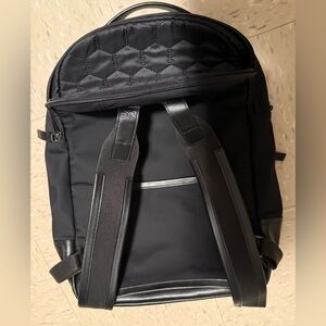 Men’s Tumi Harrison black Warren backpacks in Nylon with leather trim